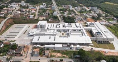 Governo de Minas vistoria Hospital Regional de Divinópolis