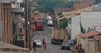 Presa mulher suspeita de provocar incêndio no Leonane