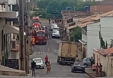 Presa mulher suspeita de provocar incêndio no Leonane