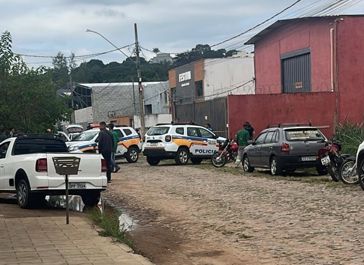 Suspeitos são presos por homicídio qualificado em Itaúna