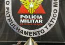 PM localiza esconderijo de drogas e apreende entorpecentes em área de mata