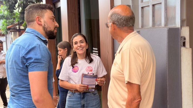 Lohanna cumpre agenda em Itaúna neste sábado (26) e reforça proximidade com a população