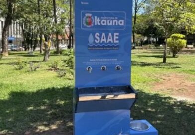 Prefeitura instala bebedouros públicos para pessoas e animais de estimação na Praça Dr. Augusto Gonçalves, no Centro