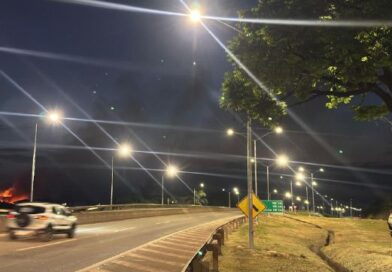 Prefeitura inaugurou iluminação do trevo da Silva Jardim com MG-050